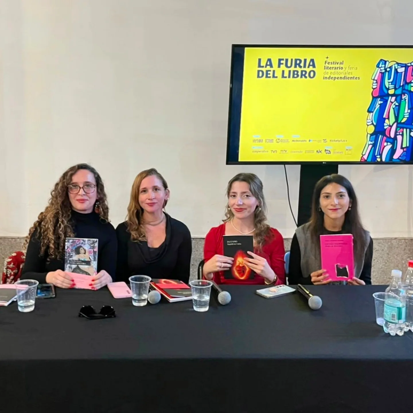 Recital de poetas en la Furia del Libro