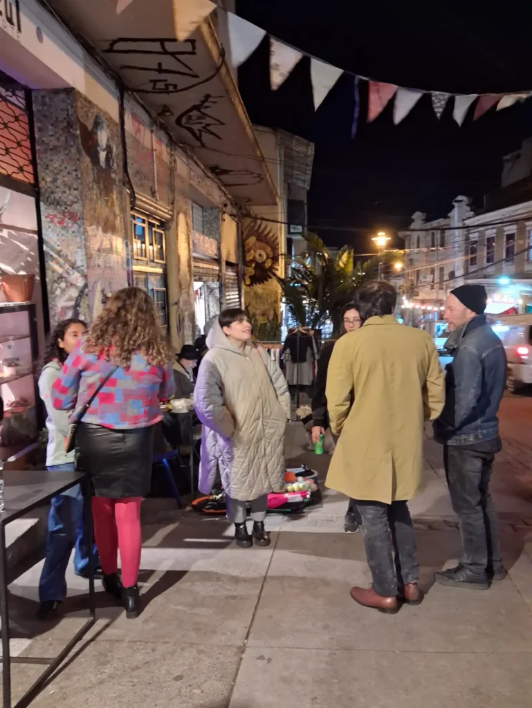 Lectura de poesía Desembarco en Valparaíso, foto 7 de 9